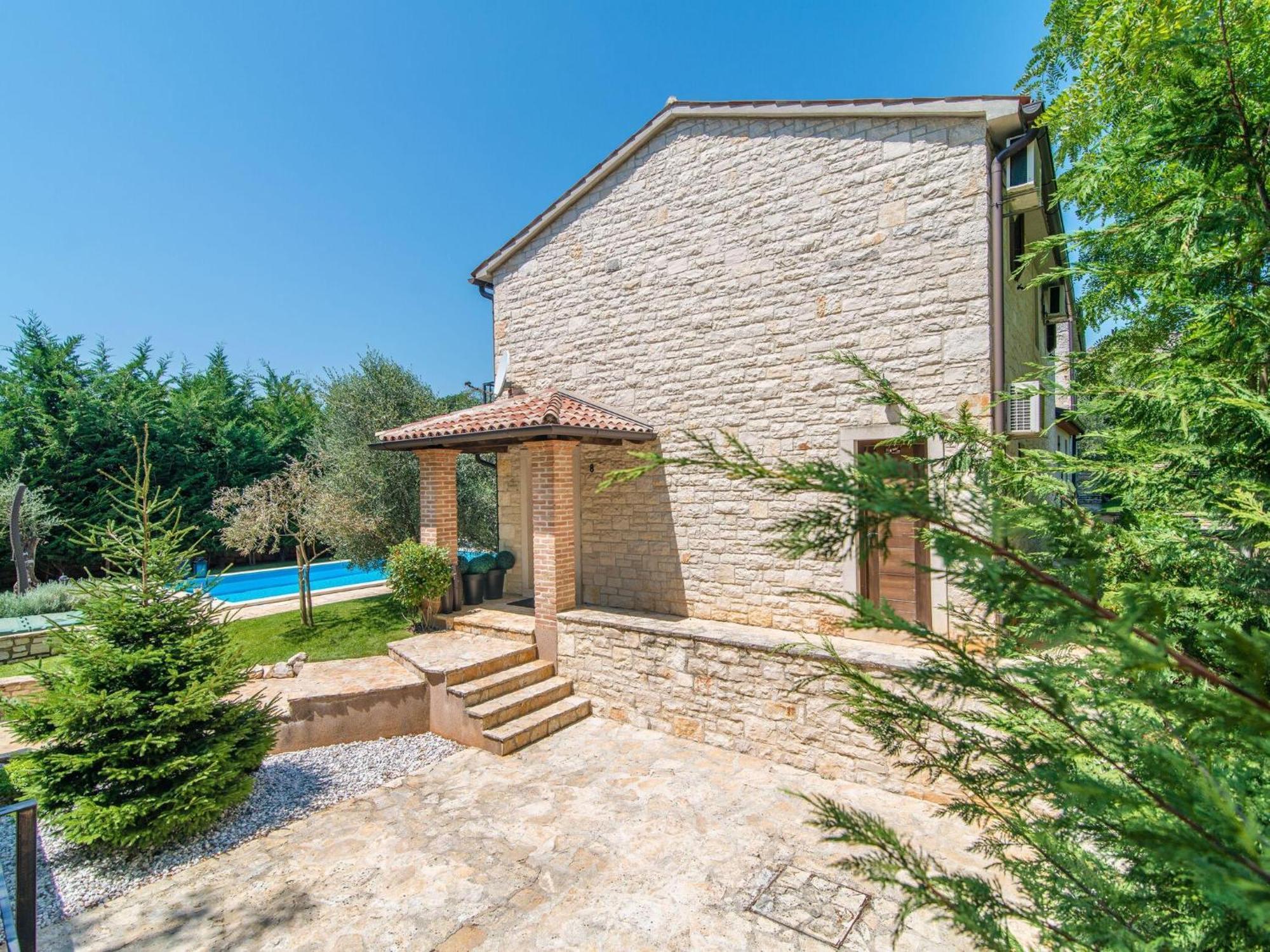 Villa In A Typical Istrian Rustical Style Sveti Lovreč Pazenatički Extérieur photo
